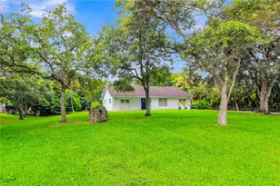 17110 SW 64th Ct, Southwest Ranches, FL 33331 - Photo 7