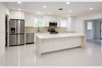 776 NW 10th St, Florida City, FL 33034 - Photo 3