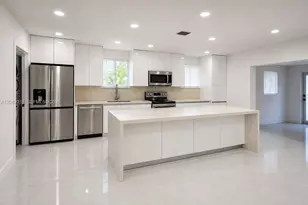 776 NW 10th St, Florida City, FL 33034 - Photo 3