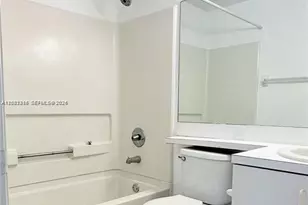 16705 Hemingway Dr, Weston, FL 33326 - Photo 13