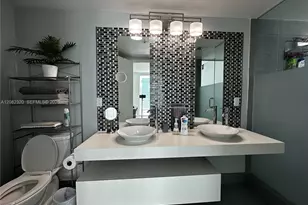 92 SW 3rd St, Miami, FL 33130 - Photo 23