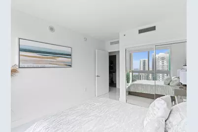 92 SW 3rd St #3501, Miami, FL 33130 - Photo 15