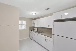 11475 SW 215th St, Miami, FL 33189 - Photo 9