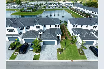 4989 Peacock Way #5838, Dania Beach, FL 33312 - Photo 1