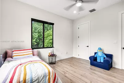 5759 SW 42nd St, Miami, FL 33155 - Photo 33