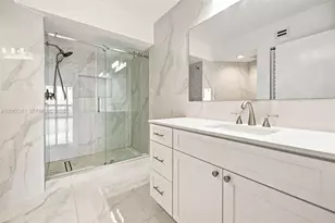 19101 NE 36th Ct, Aventura, FL 33180 - Photo 23
