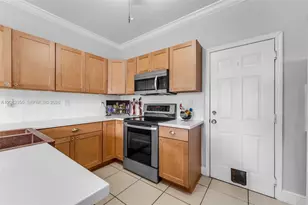 27293 SW 138th Path, Homestead, FL 33032 - Photo 11