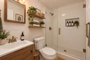 3471 Plaza St, Miami, FL 33133 - Photo 21