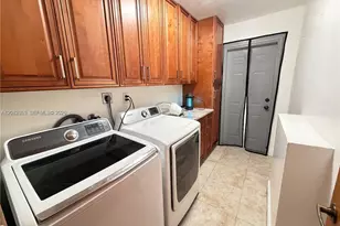 45 SE 14th St, Dania Beach, FL 33004 - Photo 13
