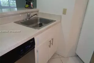 3380 N Pinewalk Dr N, Margate, FL 33063 - Photo 17