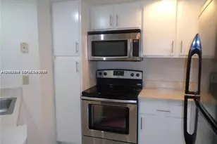 3380 N Pinewalk Dr N, Margate, FL 33063 - Photo 9