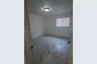 2542 NE 182nd St #2542, North Miami Beach, FL 33160 - Photo 11
