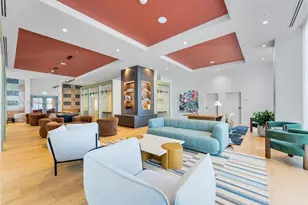 11 NE 6th St, Miami, FL 33132 - Photo 29