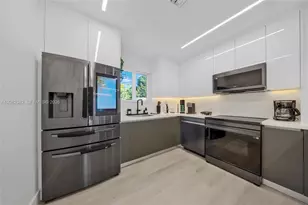511 NW 48th St, Miami, FL 33127 - Photo 13