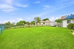 8656 SW 50th St, Cooper City, FL 33328 - Photo 31