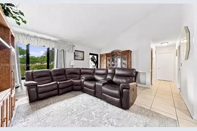 8656 SW 50th St, Cooper City, FL 33328 - Photo 11