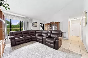 8656 SW 50th St, Cooper City, FL 33328 - Photo 11