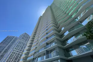 77 SE 5th St, Miami, FL 33131 - Photo 43