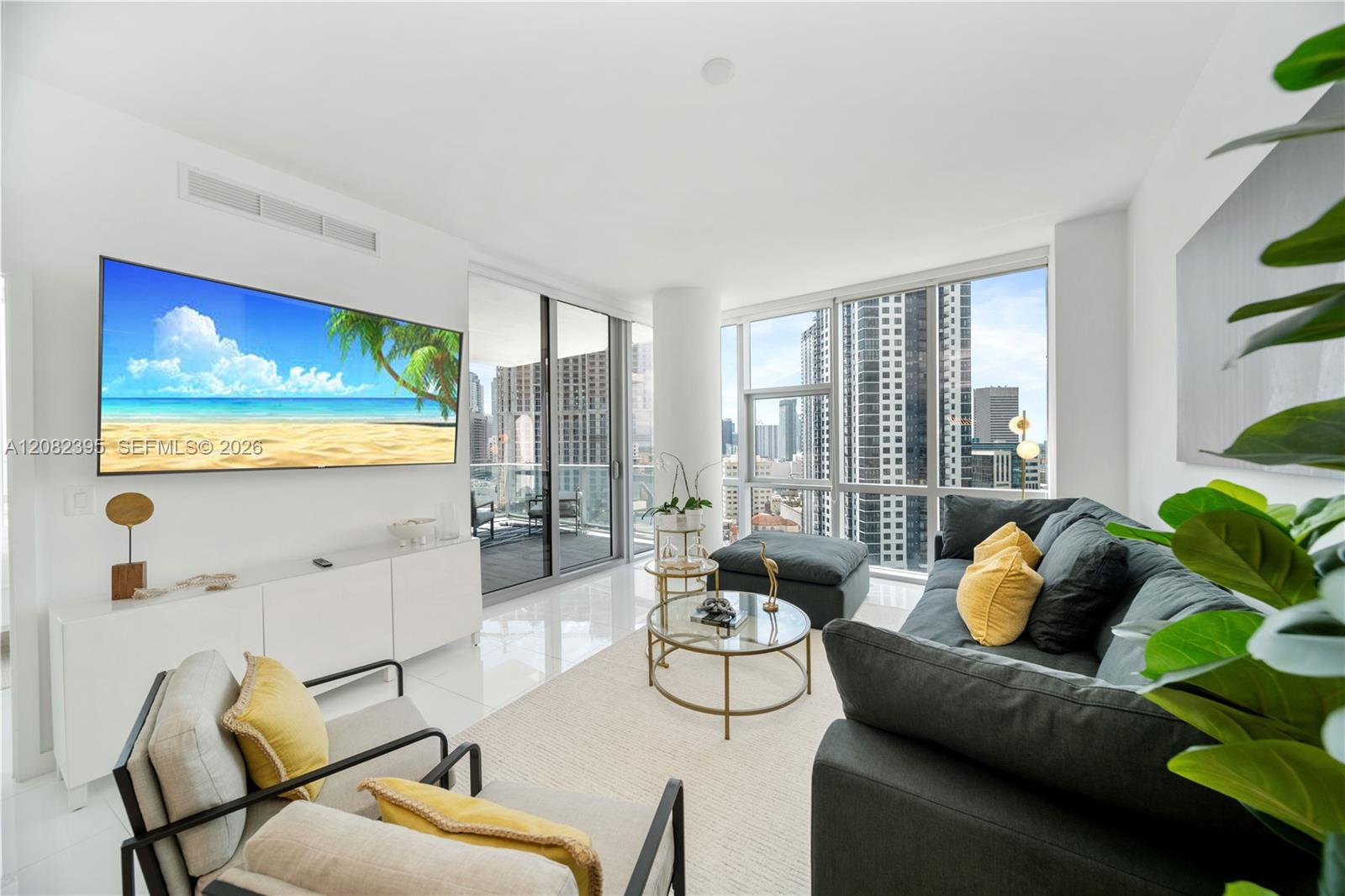 851 NE 1st Ave #2011