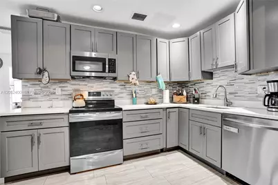 1124 NW 16th St, Fort Lauderdale, FL 33311 - Photo 25