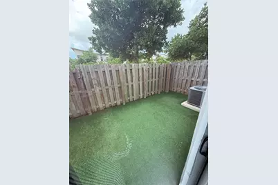 10407 NW 82nd St #4, Doral, FL 33178 - Photo 13