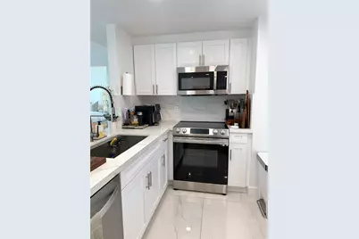 1250 S Miami Ave #2405, Miami, FL 33130 - Photo 3