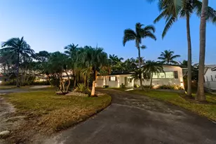 1025 Washington St, Hollywood, FL 33019 - Photo 27
