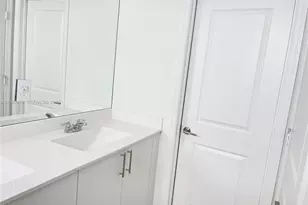 1427 SE 7th Ter, Homestead, FL 33034 - Photo 9