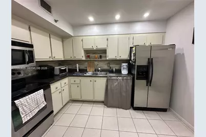 901 Hillcrest Dr #215, Hollywood, FL 33021 - Photo 13