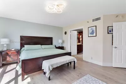 3500 Mystic Pointe Dr #806, Aventura, FL 33180 - Photo 27