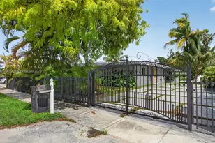 1215 NE 110th St, Miami, FL 33161 - Photo 39