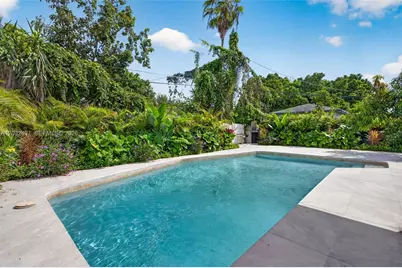 1215 NE 110th St, Miami, FL 33161 - Photo 33