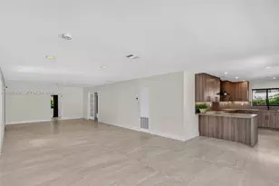 1215 NE 110th St, Miami, FL 33161 - Photo 9