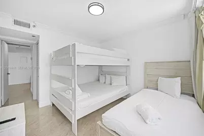 5225 Collins Ave #1015, Miami Beach, FL 33140 - Photo 13