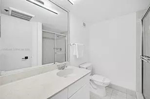 5225 Collins Ave, Miami Beach, FL 33140 - Photo 15