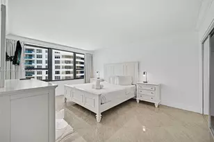 5225 Collins Ave, Miami Beach, FL 33140 - Photo 3