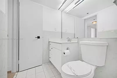 5225 Collins Ave #1015, Miami Beach, FL 33140 - Photo 11