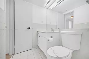 5225 Collins Ave, Miami Beach, FL 33140 - Photo 11
