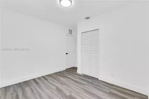 3300 SW 40th Ave, West Park, FL 33023 - Photo 9