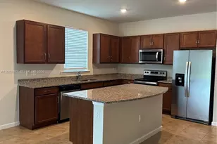 3932 Black Eagle Ln, Fort Myers, FL 33966 - Photo 5