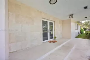 18545 SW 82nd Ave, Cutler Bay, FL 33157 - Photo 3