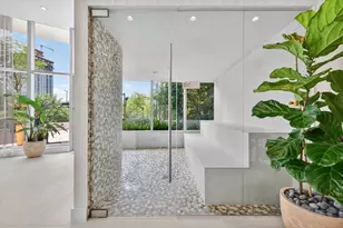 700 NE 24th St, Miami, FL 33137 - Photo 29