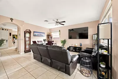 2300 NE 3rd Ct, Homestead, FL 33033 - Photo 5