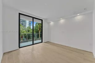 2200 Brickell Ave, Miami, FL 33129 - Photo 9