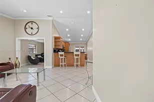 6536 NW 197th Ln, Hialeah, FL 33015 - Photo 3