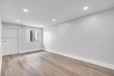 560 NE 63rd St #3, Miami, FL 33138 - Photo 3