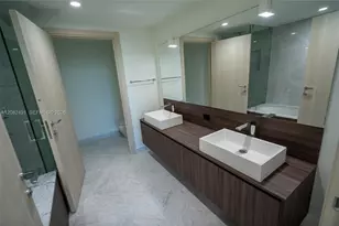 1000 Brickell Plaza, Miami, FL 33131 - Photo 11