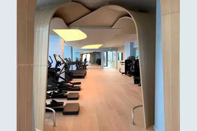 1000 Brickell Plaza #2406, Miami, FL 33131 - Photo 17