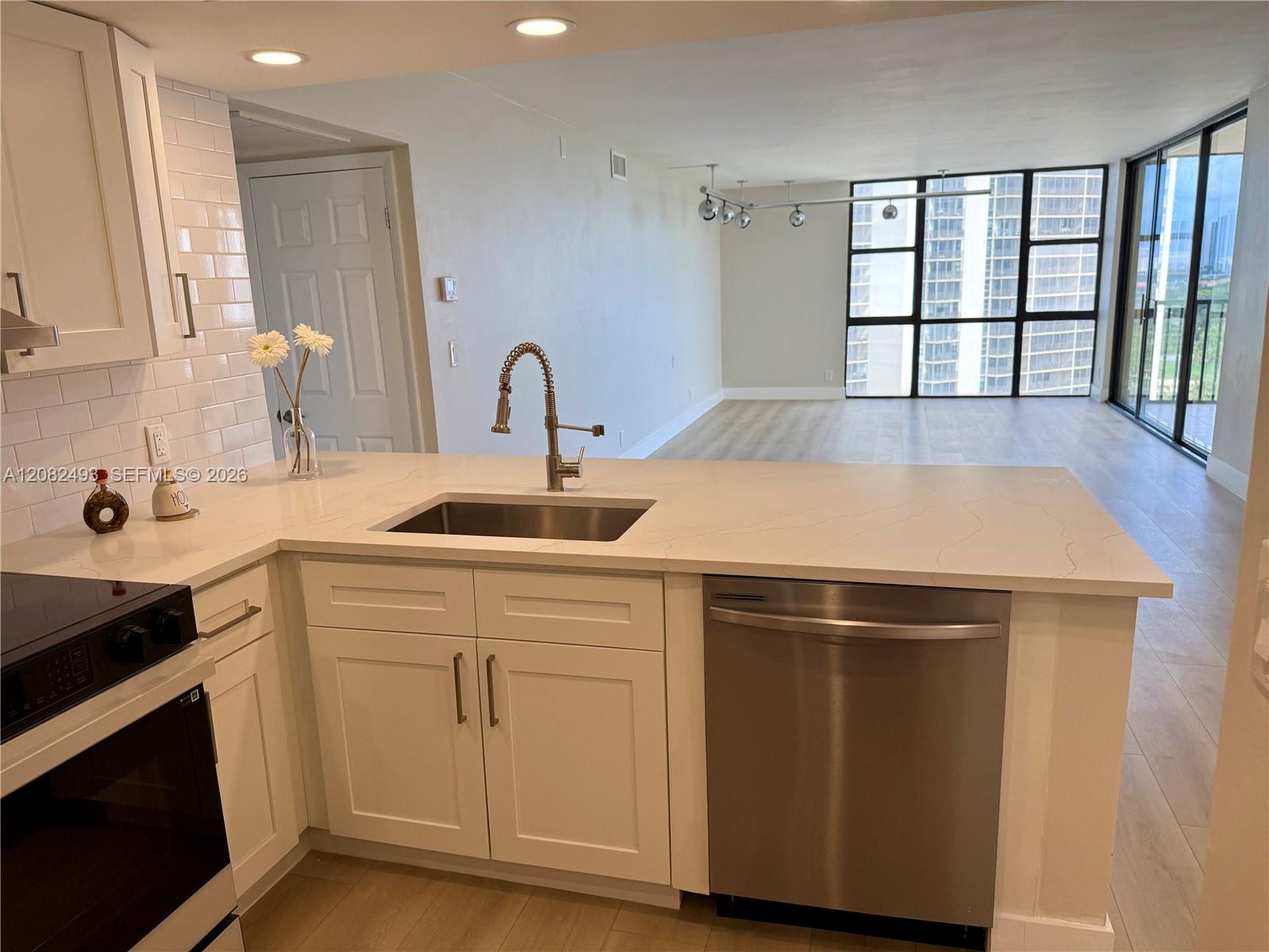 20335 W Country Club Dr #1203 - 20335 W Country Club Dr #1203, Aventura, FL 33180 Luxury Property | Jose Angel Pina