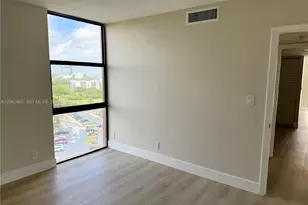 20335 W Country Club Dr, Aventura, FL 33180 - Photo 19